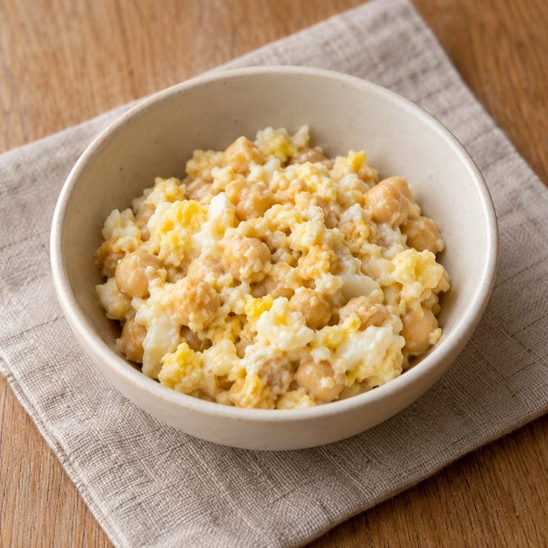 Boiled egg & chickpea mash